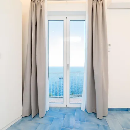 Eden Sul Mare Bed and breakfast